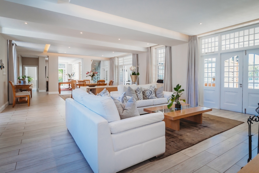 5 Bedroom Property for Sale in Glenwood Western Cape